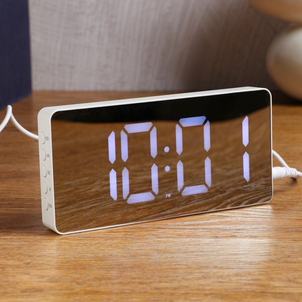 Часы электронные будильник термометр 7,5х15,5см от USB 
