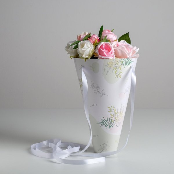 Конверт‒конус для цветов Flowers 24×27см