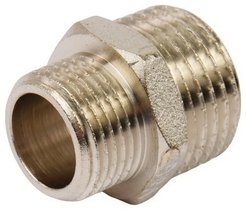 Ниппель латунный переходной V&G 1/2"х3/8"