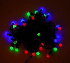 Электрогирлянда Шарики 30 разноцветных мигающих LED ламп,зеленый провод,5м,соединяемая,220v VEGAS