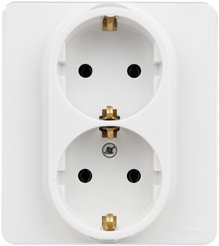 Розетка двойная встраиваемая LEGRAND Inspiria 673750 с заземлением цвет белый