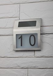 Номер дома с подсветкой ERAFS048-09 на солнечной батарее 2LED