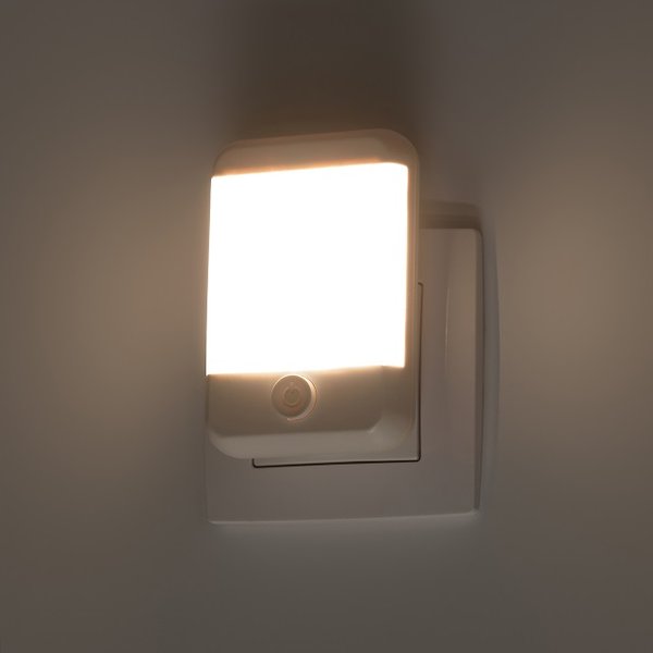 Светильник-ночник светодиодный ЭРА NN-624-SW-W с выключателем белый