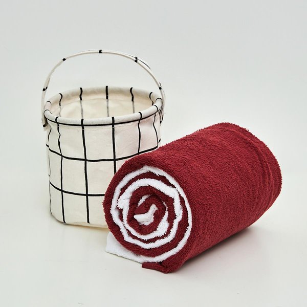 Комплект махровых полотенец в подарочной корзине ( 50х90 - 2шт) белое+ красное