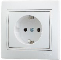 Розетка встраиваемая Lezard Мира с заземлением цвет белый