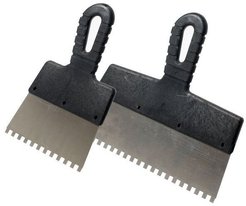 Шпатель зубчатый Remocolor 150мм 6х6мм пласт.ручка