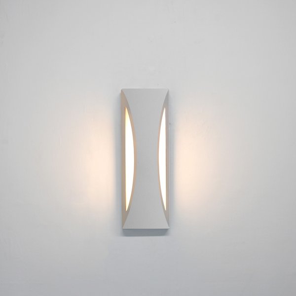 Светильник настенный накладной duwi Nuovo 80x120x350мм 15Вт литой алюминий 3000К IP54 белый