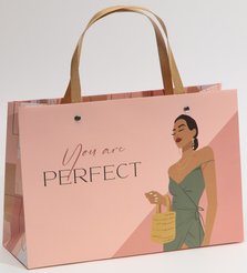 Пакет подарочный ламинированный 30х20х10см Ты идеальна